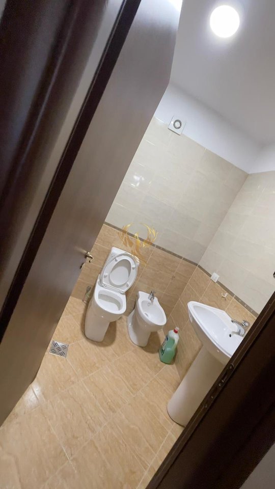 For rent: 2+1+2 Apartment on Bulevardi i Ri