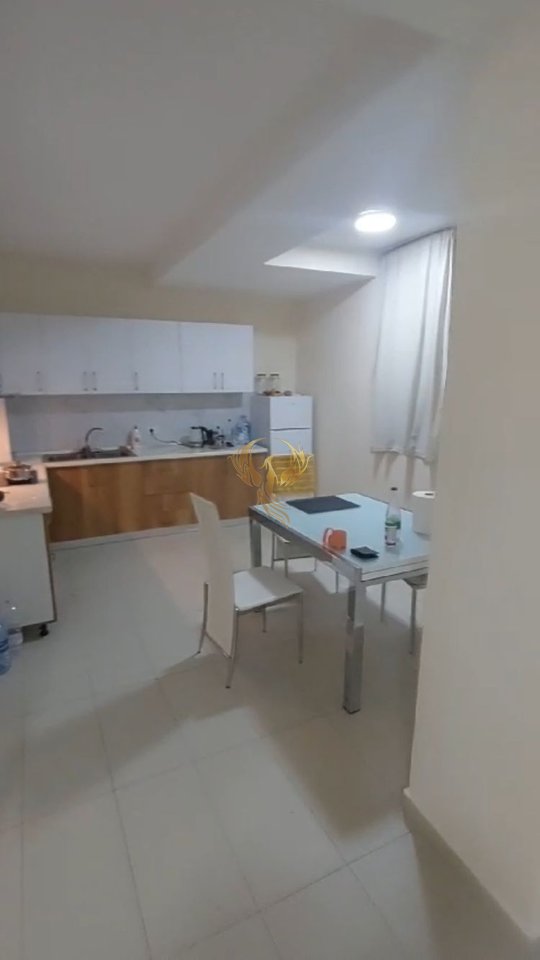 Jepet me qera Apartament 2+1 ,tek Brryli