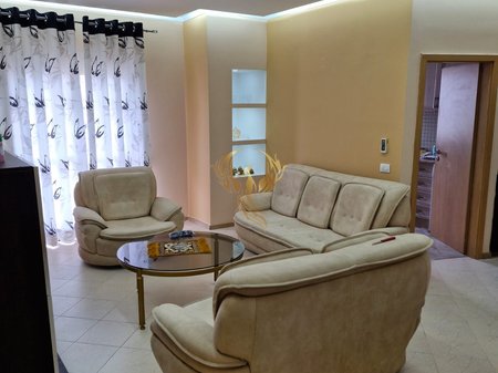 Jepet me qira super Apartament 2+1 Rruga e Kosovareve