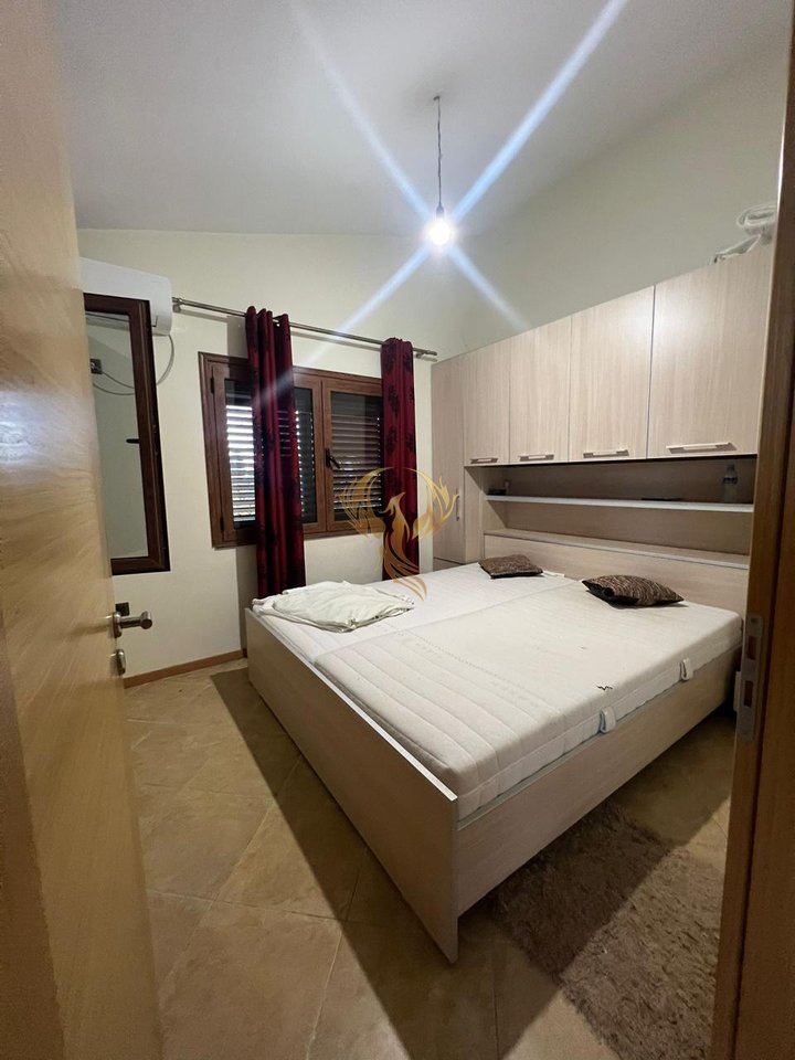 1+1 house for rent in Shkoze