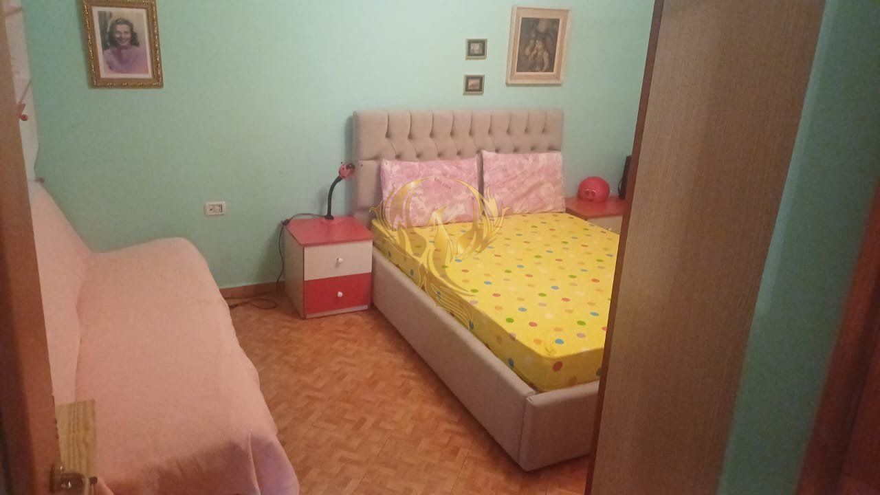 Affittasi appartamento 1+1, vicino a 21 Dhjetori