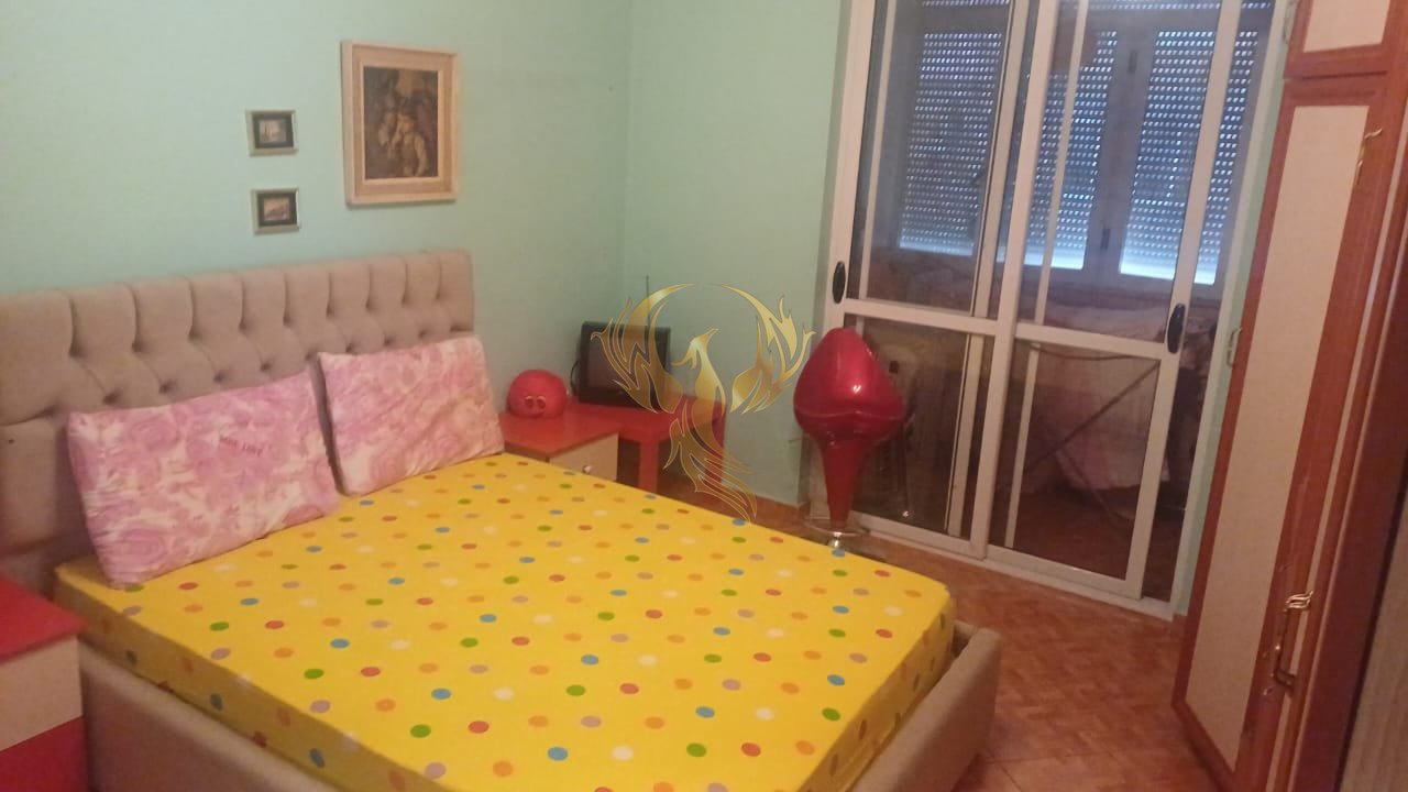 Affittasi appartamento 1+1, vicino a 21 Dhjetori