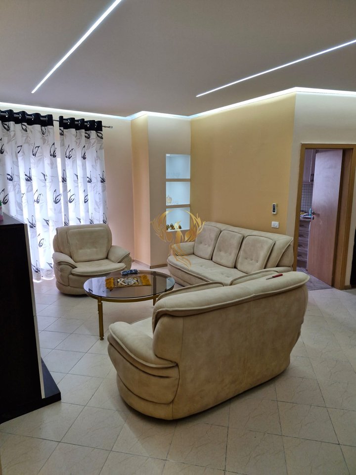 Jepet me qira super Apartament 2+1 Rruga e Kosovareve