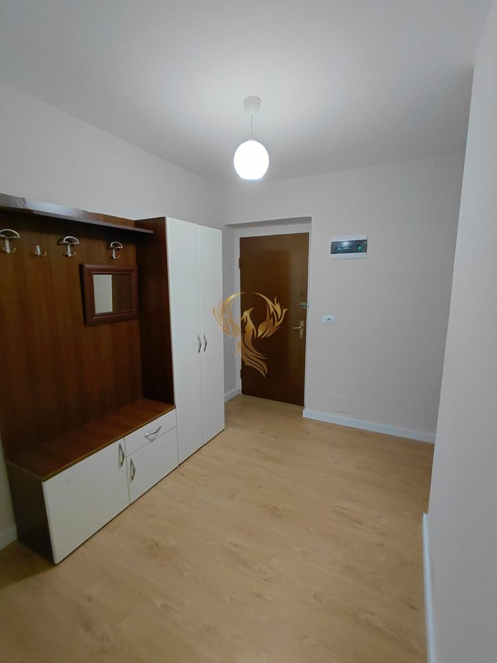Jepet me qera Apartament 1+1 te Rruga e Barrikadave