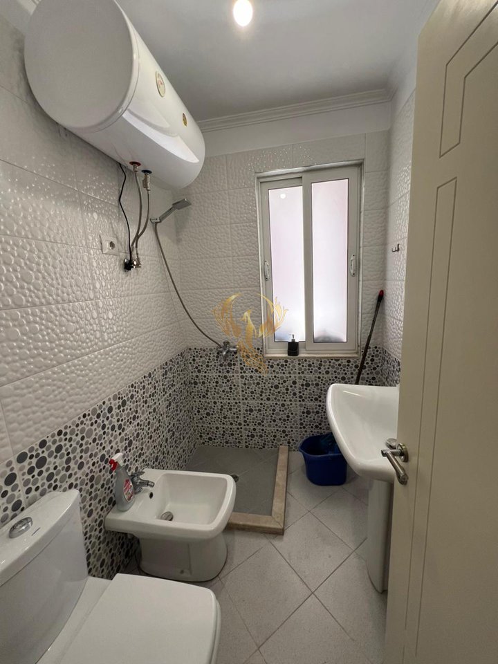 Jepet me qera Apartament 2+1+2+2 Bllk ,tek Kodra e Diellit