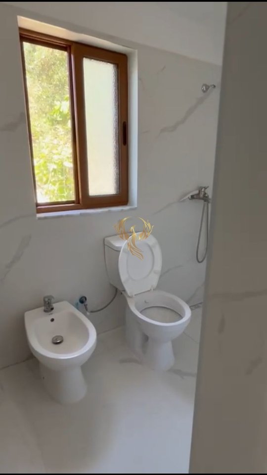 Jepet me qira Garsoniere në Laprakë