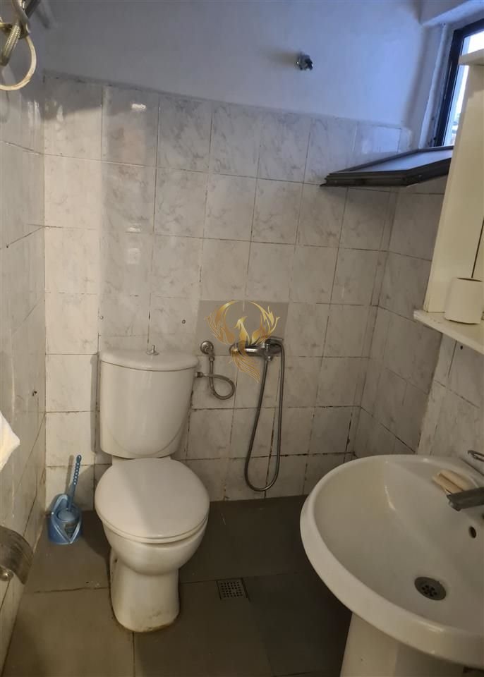 Jepet me qera Garzoniere, tek Bulevardi Zogu i Pare