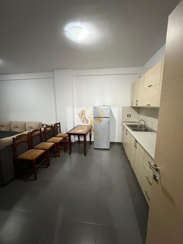 Jepet me qera Apartament 2+1 Yzberisht