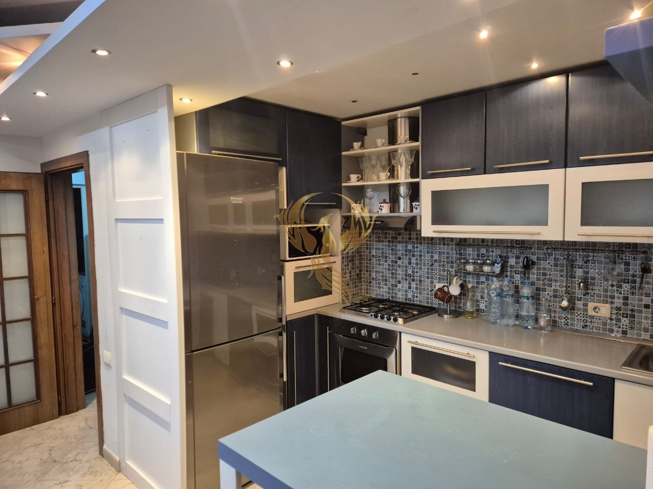 Jepet me qera Apartament 1+1 te Ish Parku i autobusave