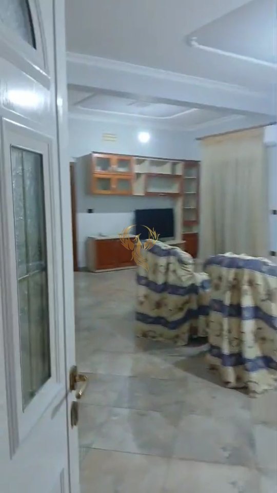 Jepet me qera Hyrje 2+1+2 , ne Porcelan