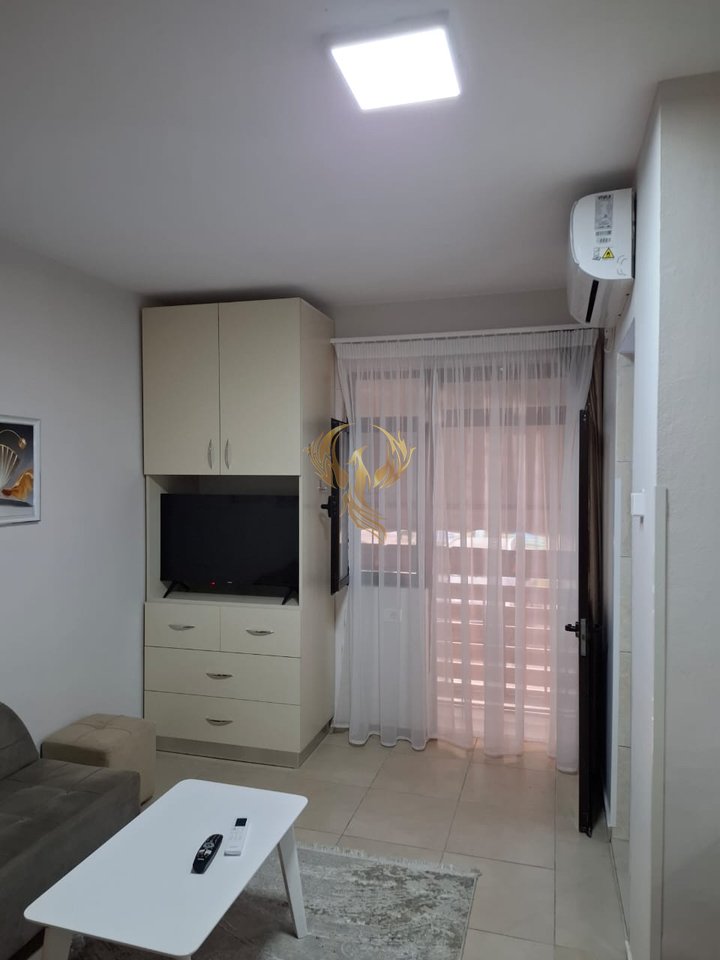 Jepet me qira Apartament Studio tek 21 Dhjetori