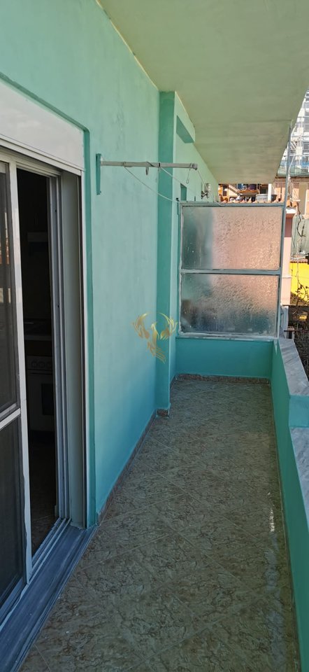 Jepet me qera Hyrje 1+1, tek Stacioni i Trenit