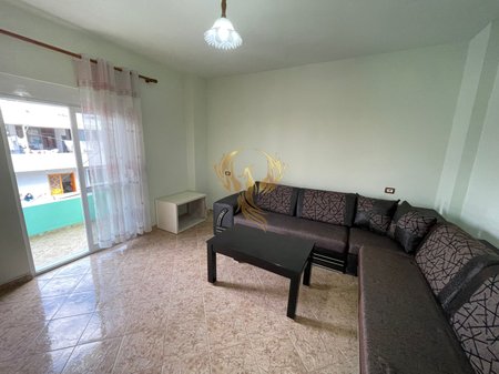 For rent 1+1 entrance, near the Train Station