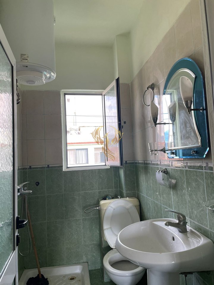 For rent 1+1 entrance, near the Train Station