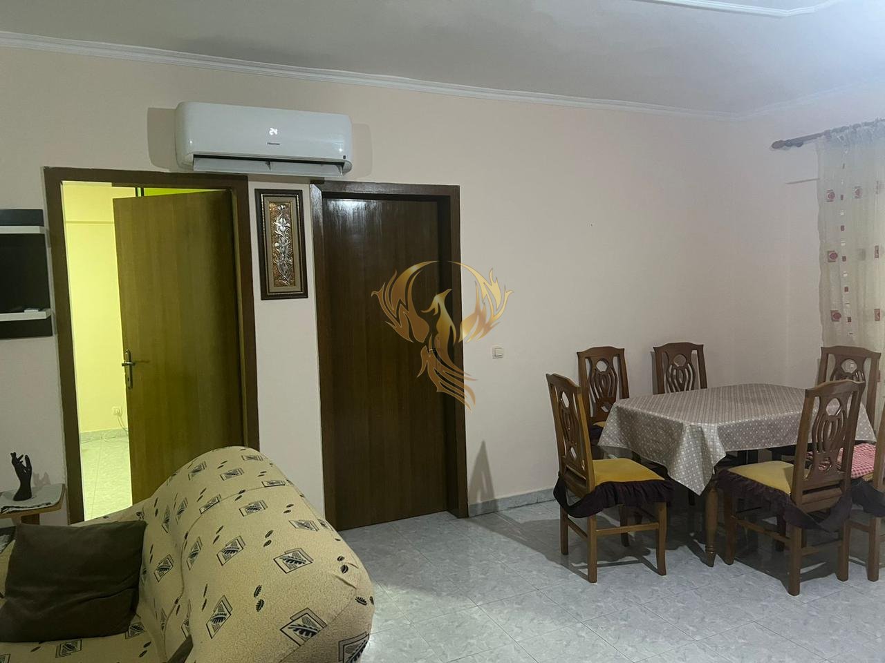 Jepet me qera Hyrje 2+1, ne Laprake