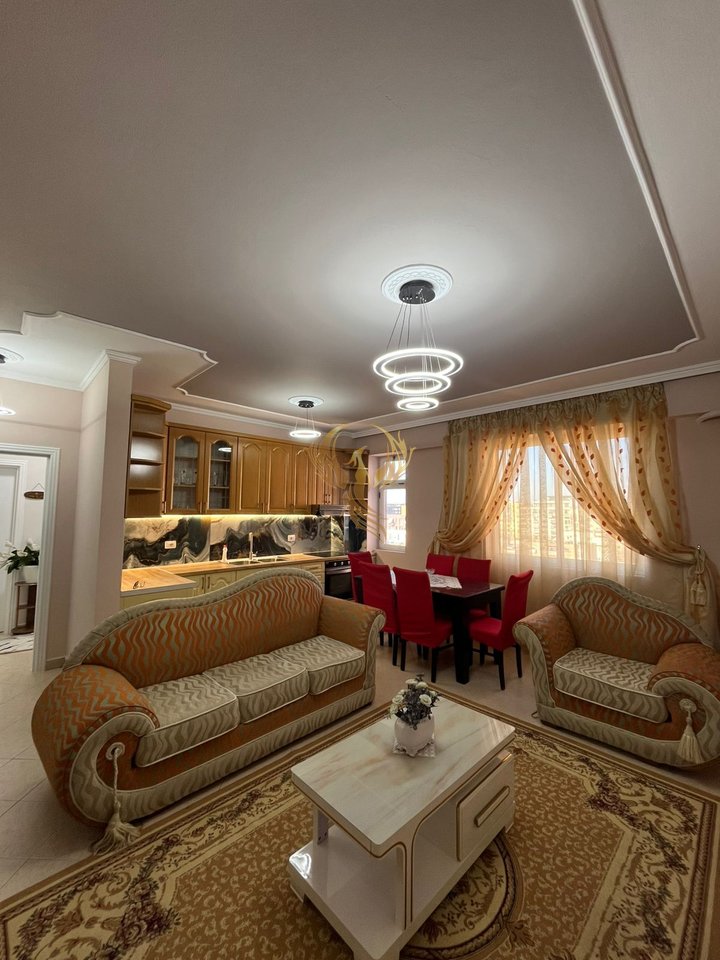 Jepet me qera Apartament 2+1+2 ne Vasil Shanto