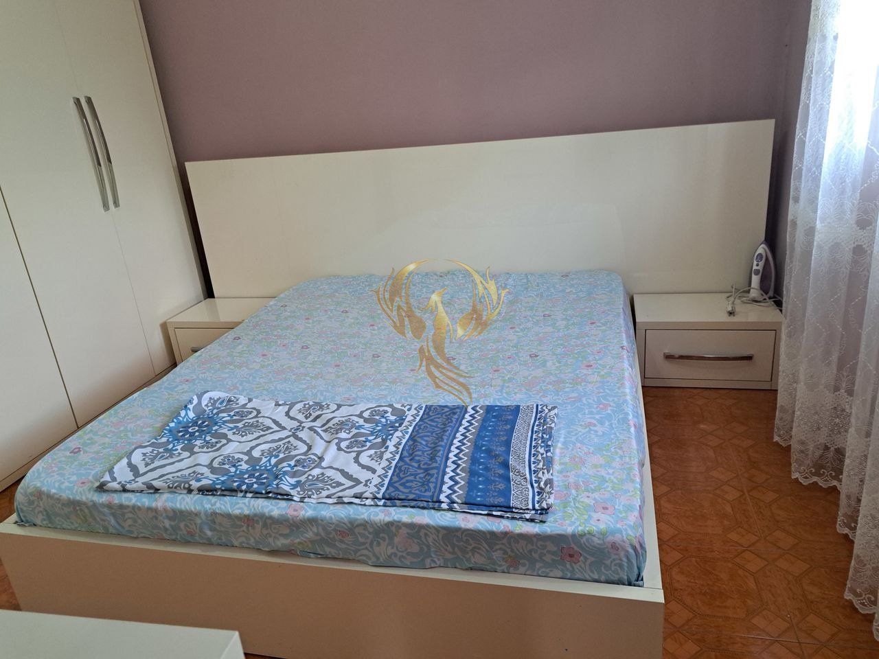 Jepet me qira hyrje 1+1 tek Pazari i ri