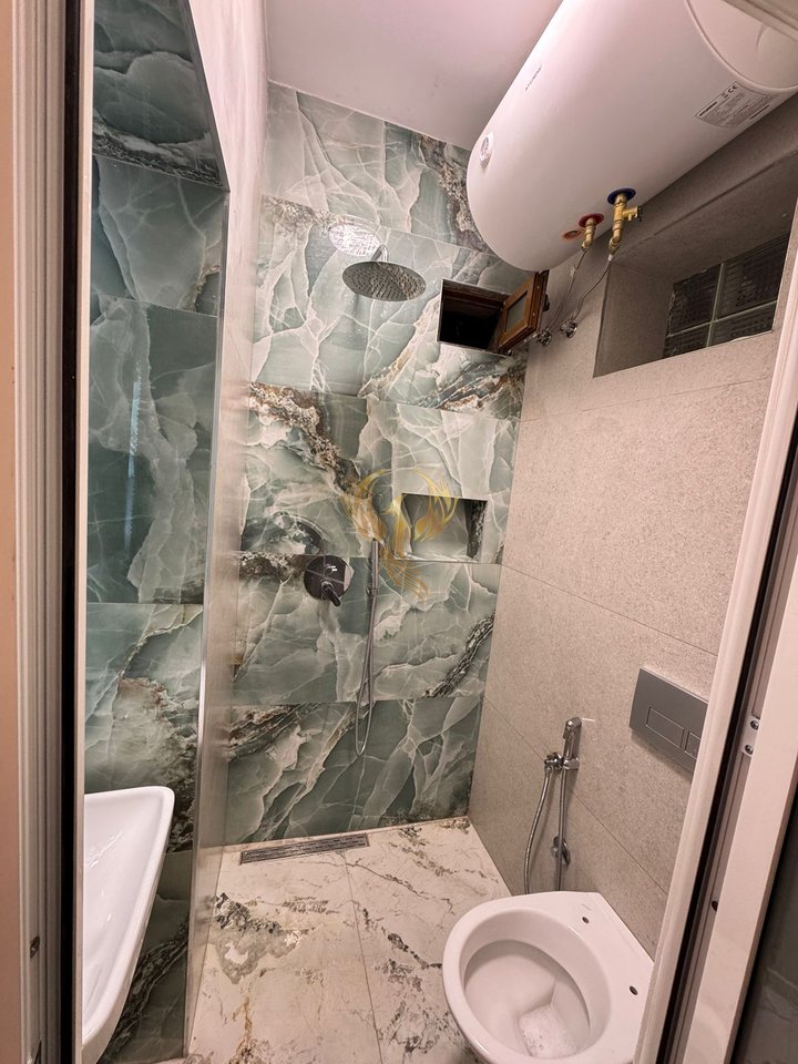 Jepet me qera Gasonjere e pabanuar tek Rruga e Barrikadave