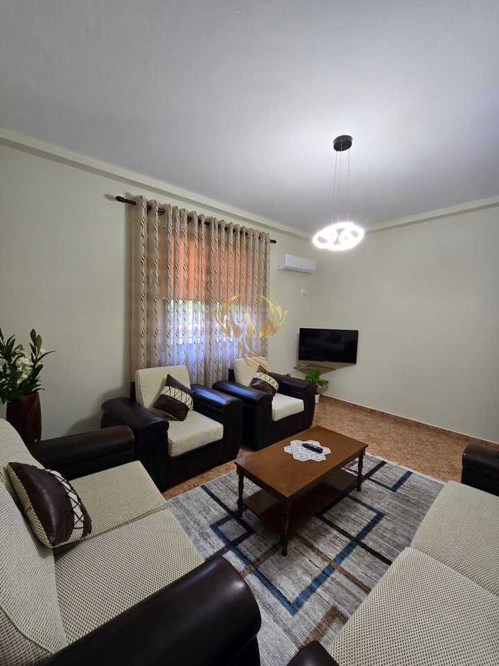 Jepet me qera Hyrje 1+1 , Don Bosko