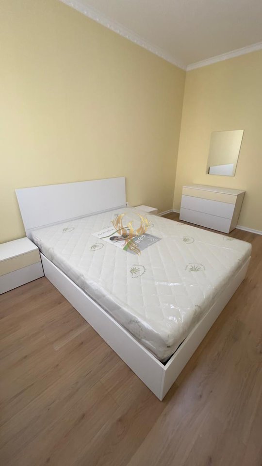 Jepet me qera Apartamenti 2+1, ne Yzberisht