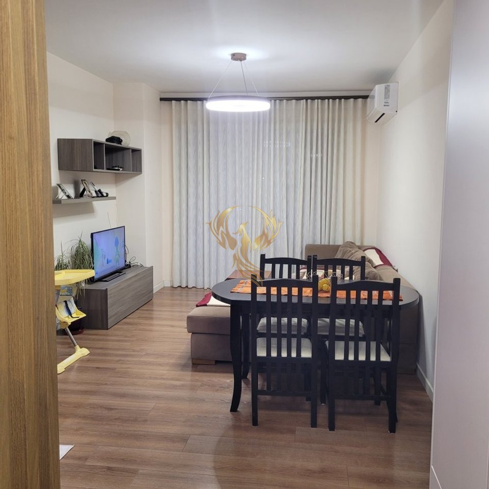 Appartamento 2+1 in affitto vicino a Fusha Aviacionit