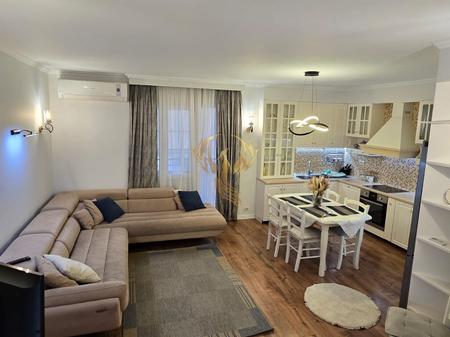 Jepet me qera super apartament 3+2+2Bllk tek Kodra Diellit
