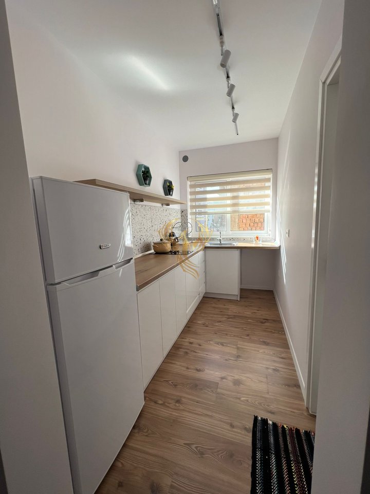 Jepet me qera Garsoniere  , ne Qender