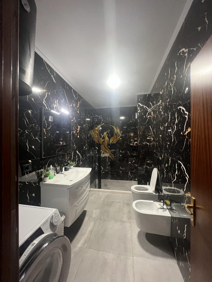 Super apartment 3+Kitchen separate+2+2Balcony for rent near Komuna Parisit