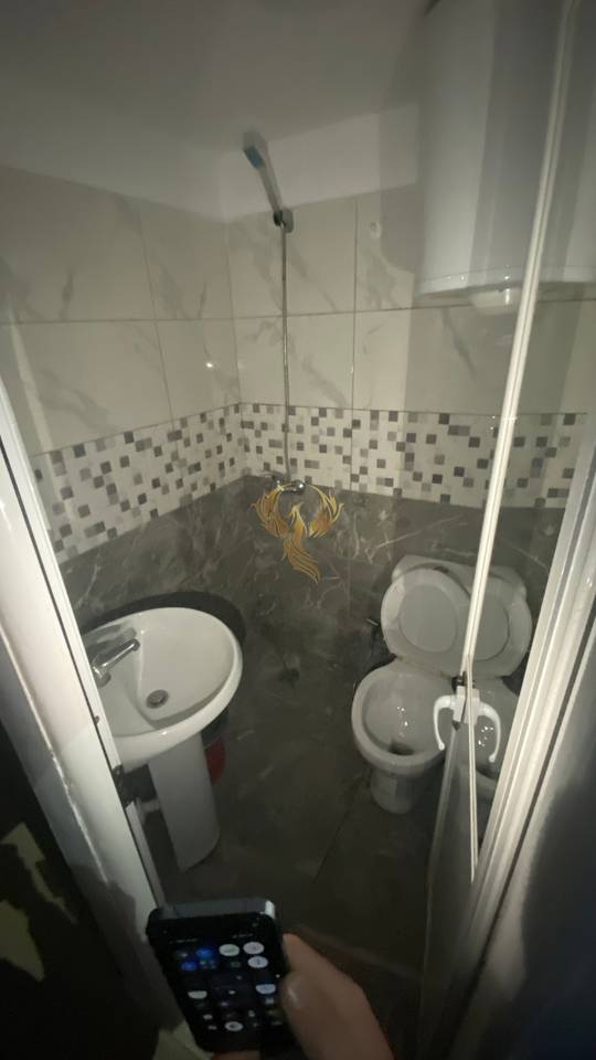 Si affitta monolocale a Qytet Studenti.