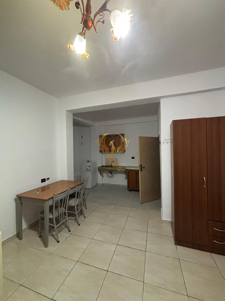 Studio apartment for rent at Vilat Gjermane
