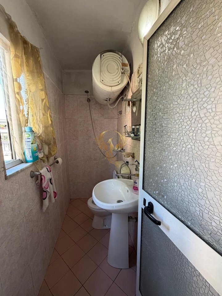 Appartamento 1+1 in affitto a Shkolla e Bashkuar