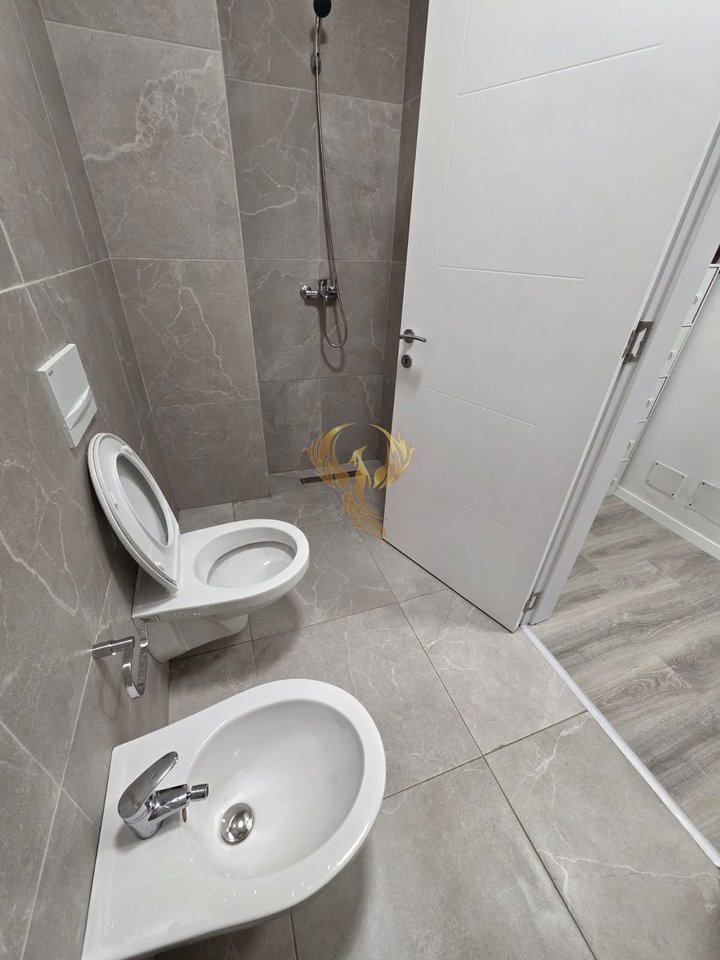 Jepet me qera Apartament 1+1 ne Laprake