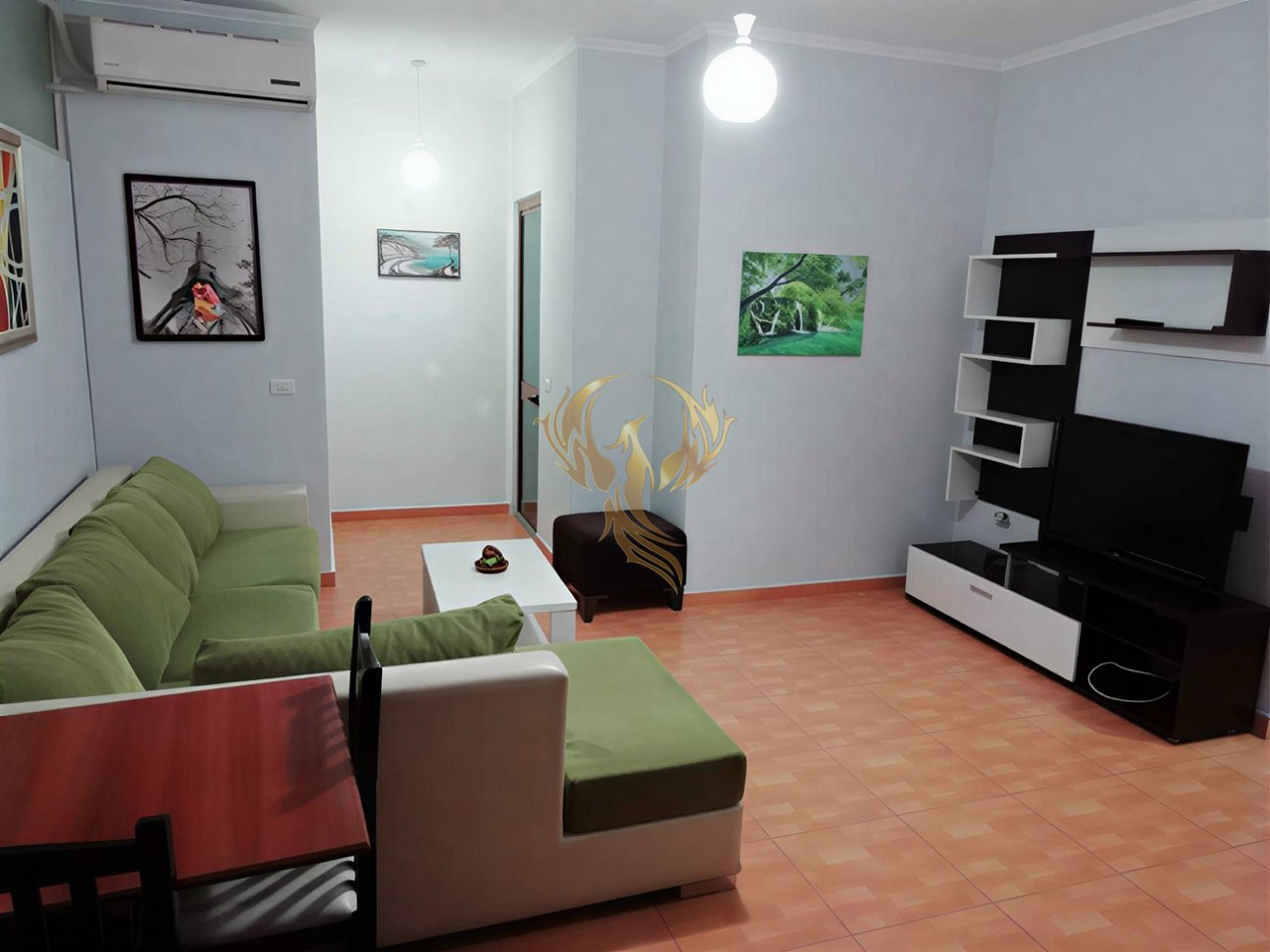 Jepet me qera hyrje 1+1 tek Qytet Studenti