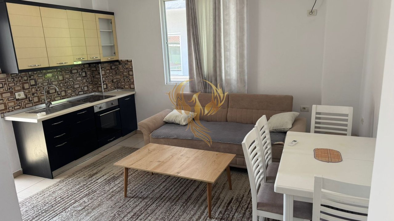 Jepet me qera apartament 1+1 në 5 Maj