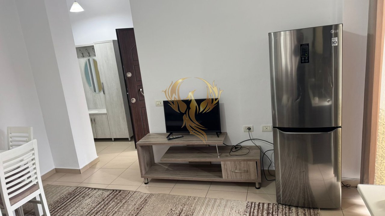 Jepet me qera apartament 1+1 në 5 Maj