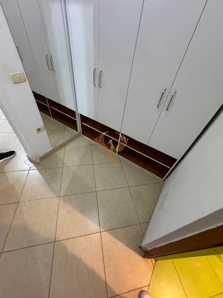 Jepet me qera Hyrje 1+1 prane qsut