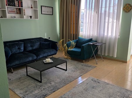 Jepet me qera Apartament 2+1 ne Ali Dem