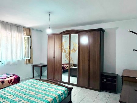 Affittasi ingresso 1+1 Zogu i zi