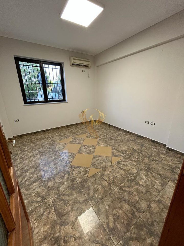 Apartment or Space for Rent for Call Centre 3+1+Annex+Balcony in the area of Ish-ATSH