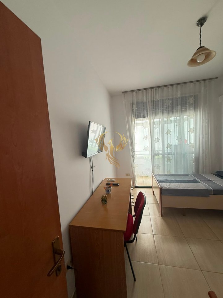 Jepet me qira Apartament 1+1 tek Bulevardi Zogu 1
