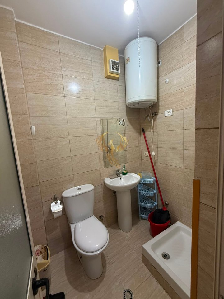 Jepet me qira Apartament 1+1 tek Bulevardi Zogu 1