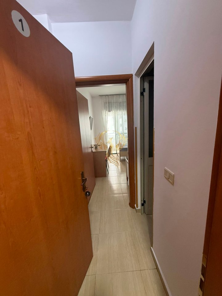 Jepet me qira Apartament 1+1 tek Bulevardi Zogu 1