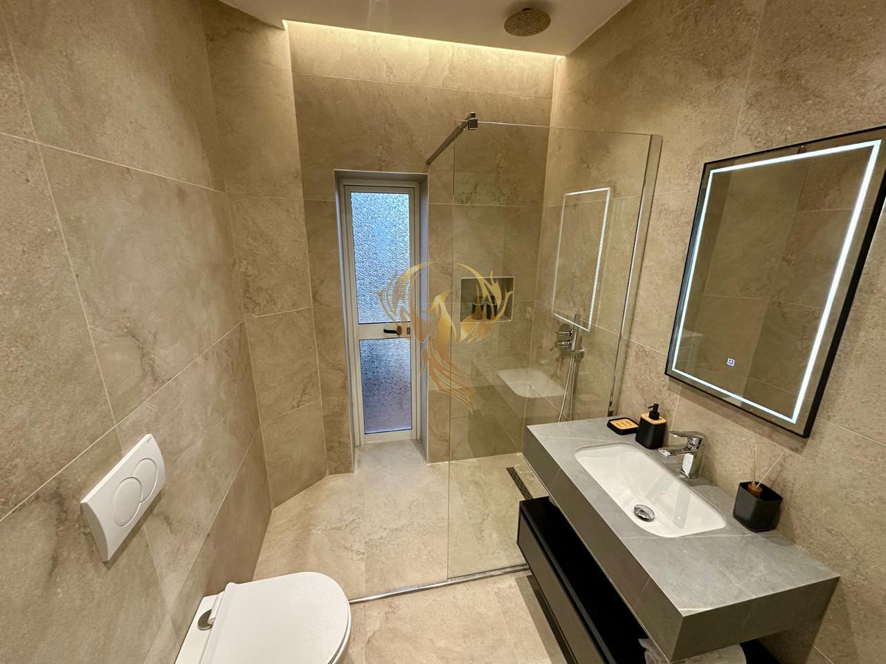 Jepet me qera Apartament 2+1 ne Brryl