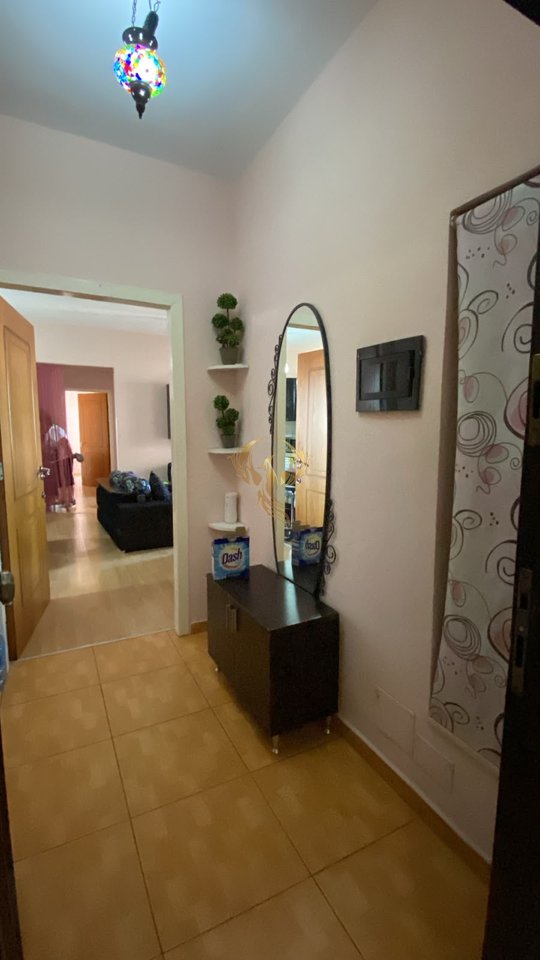 Jepet me qera apartament 2+1 tek Selvia