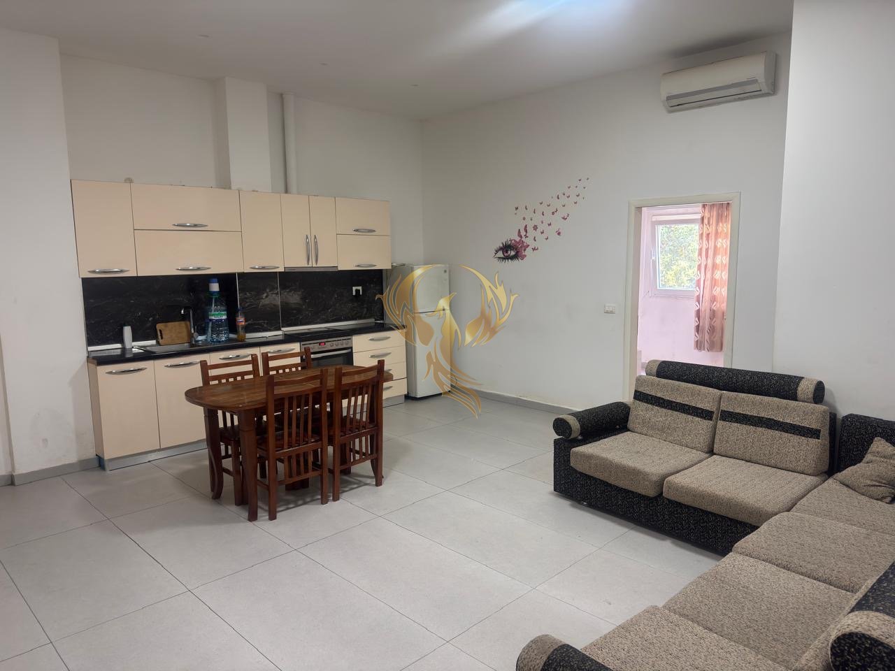 Jepet me qera apartament 3+1+2 te Fresku
