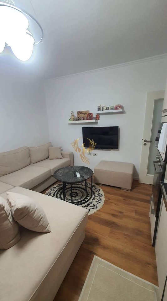 Jepet me qera apartament 2+1 te Oxhaku