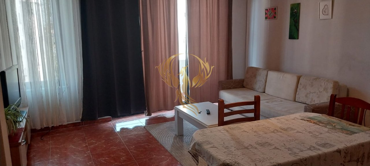 Jepet me qera apartament 1+1 Rruga e Elbasanit