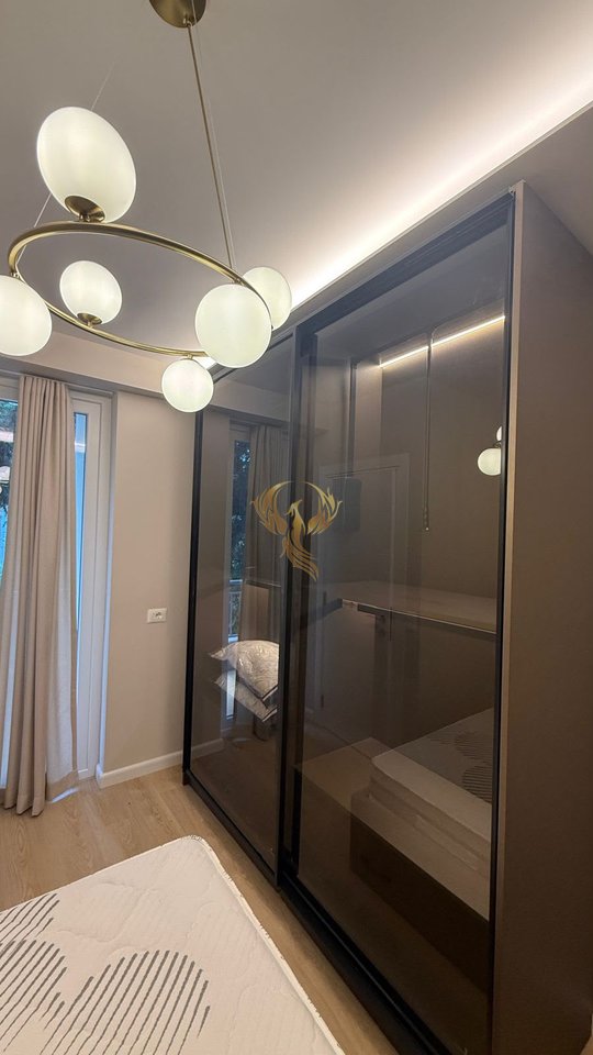 Jepet me Qera Apartament 1+1 mbrapa Maternitetit te Ri