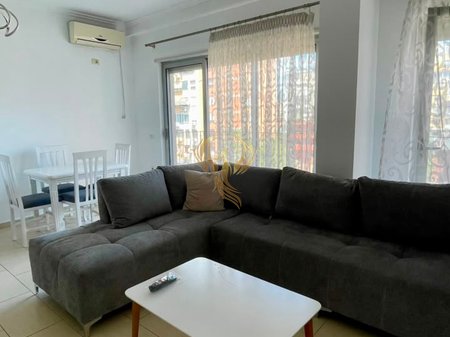 Jepet me qira Apartament 1+1 Rruga e Kavajes