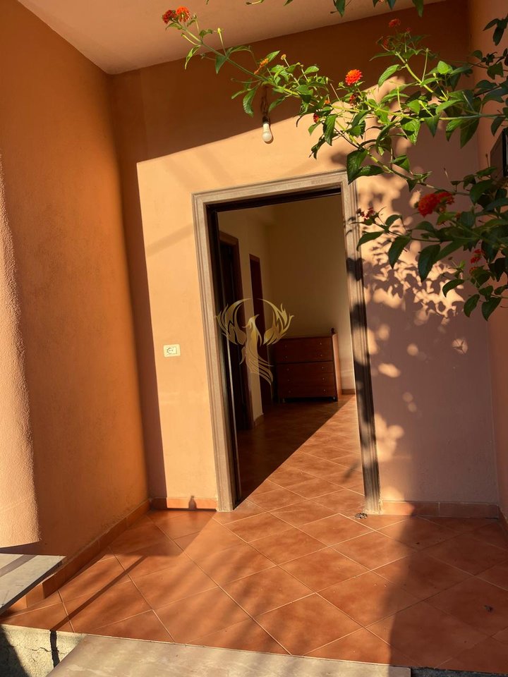 For rent Entrance 1+1 in Don Bosko
Area:60m2